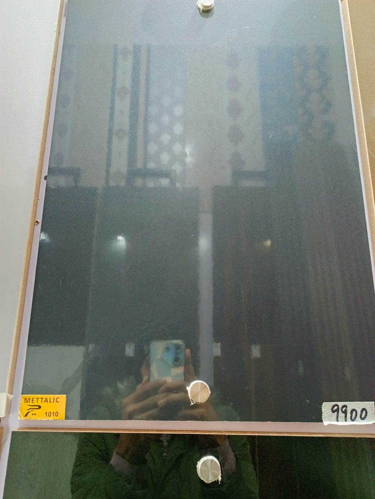 xz590 - uv metallic 1010 platinum