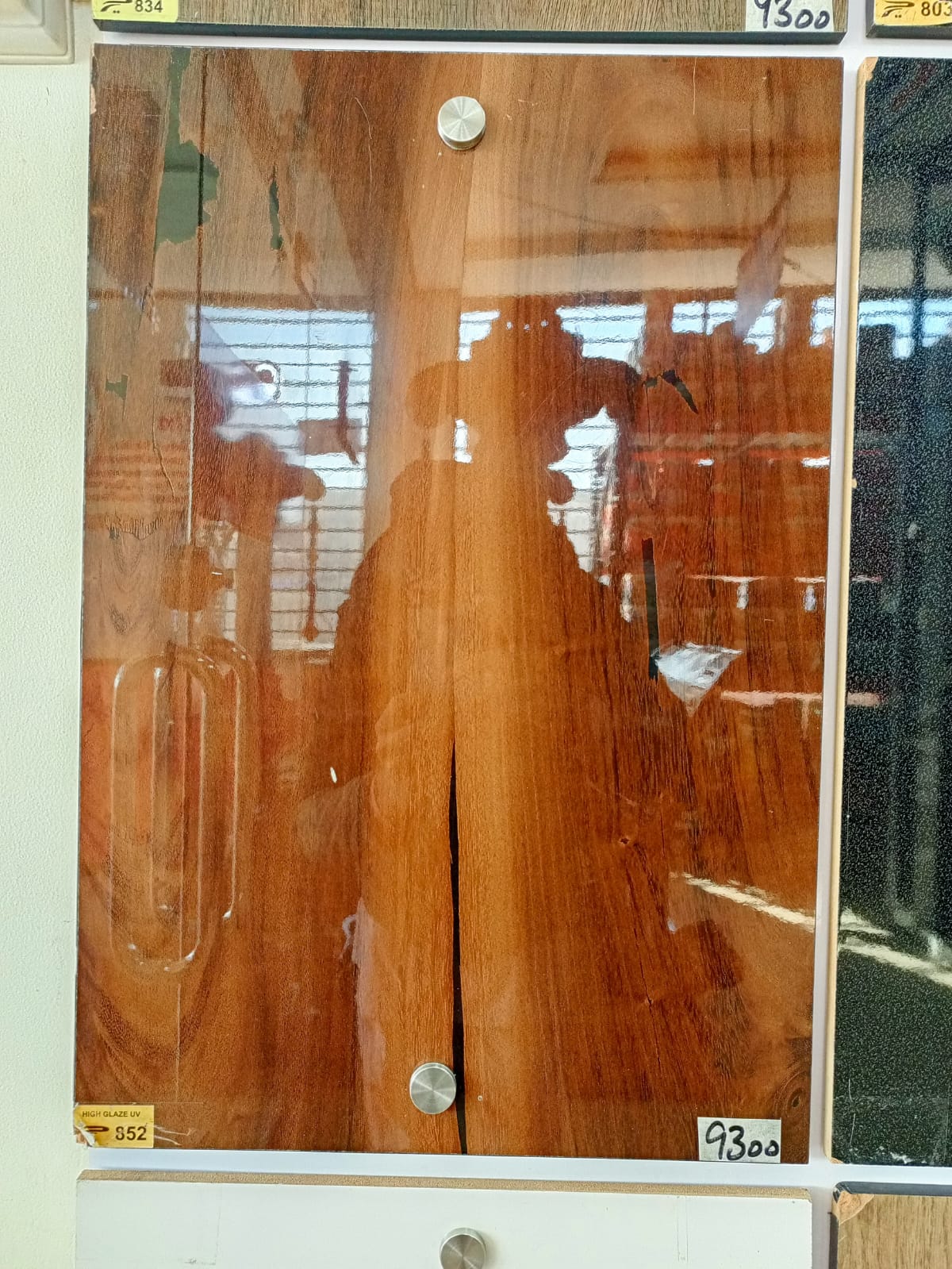 6577 - UV 852 platinum