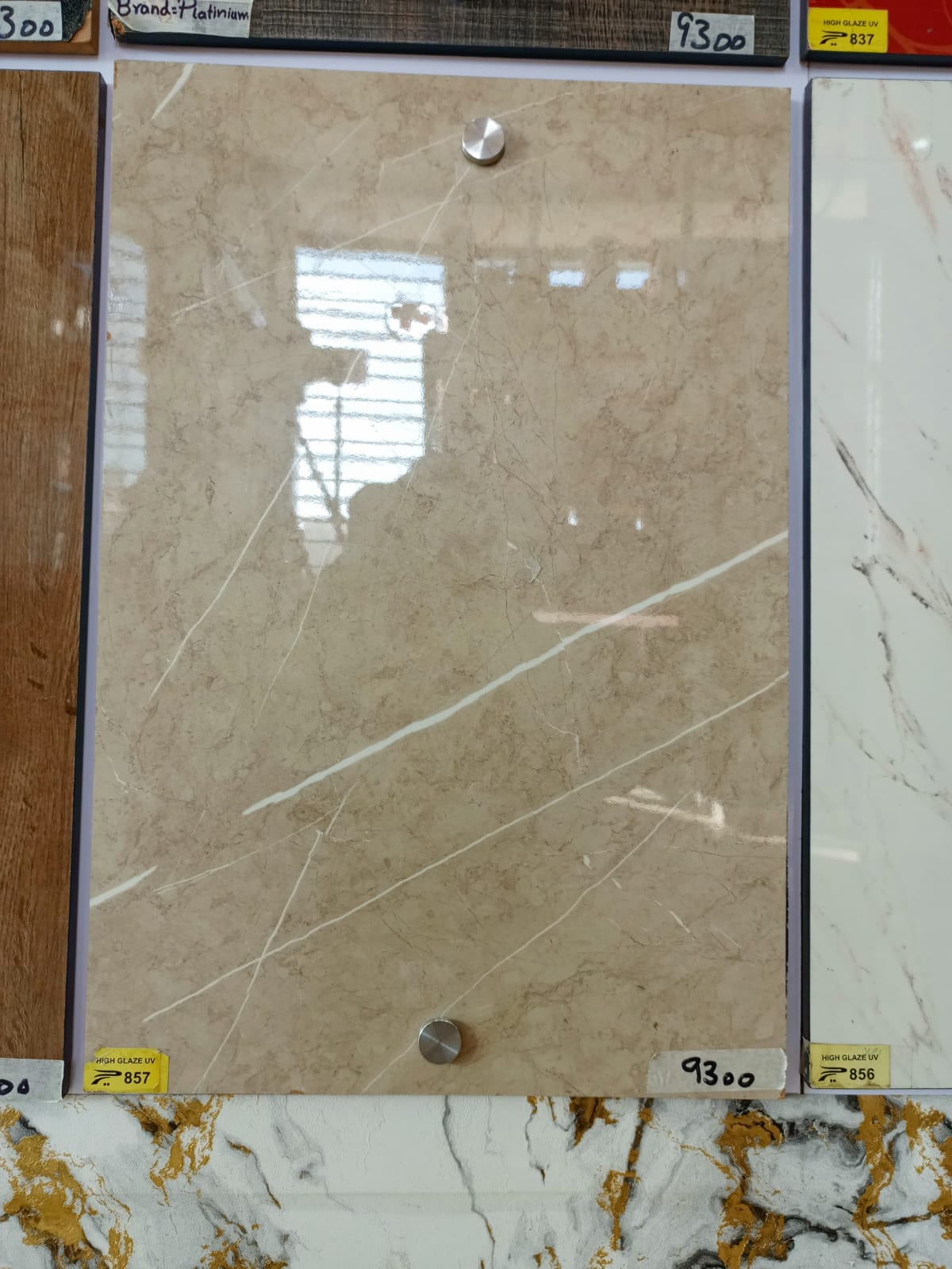 6512 - UV 857 Platinum delete